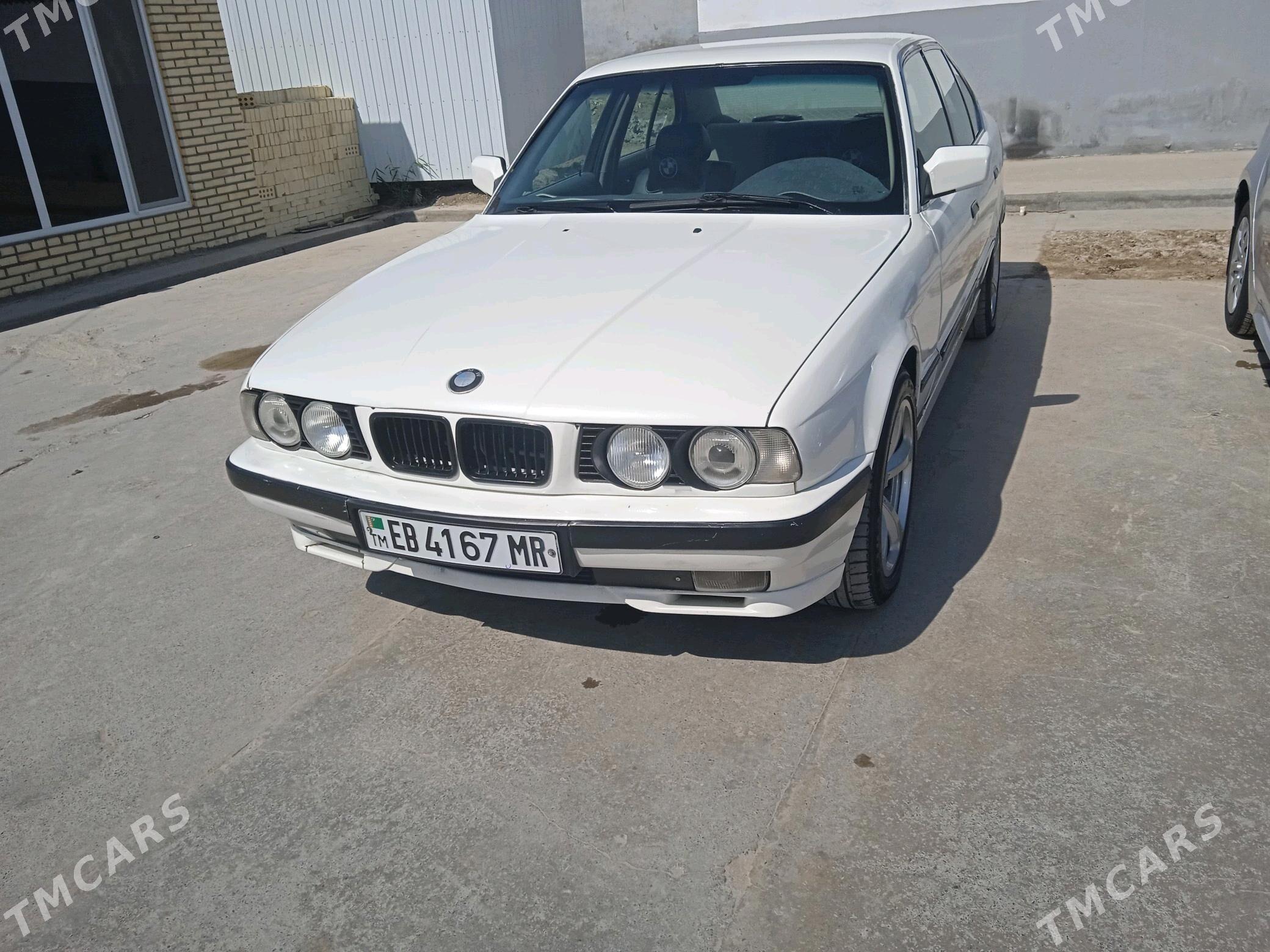 BMW 520 1992 - 65 000 TMT - Мары - img 3
