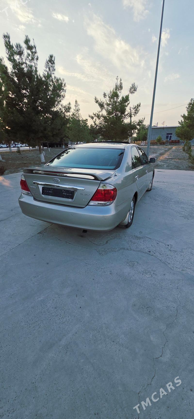 Toyota Camry 2002 - 235 000 TMT - Саят - img 2