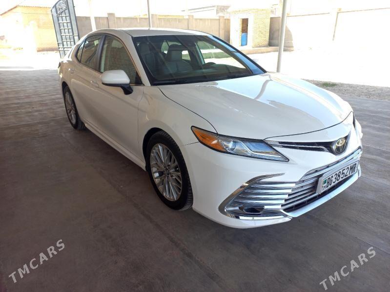 Toyota Camry 2020 - 300 000 TMT - Мары - img 3