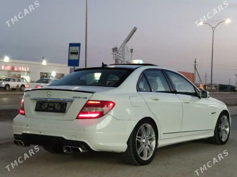 Mercedes-Benz C350 2010 - 170 000 TMT - Теджен - img 5