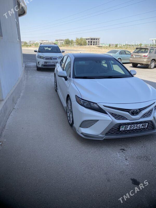 Toyota Camry 2020 - 500 000 TMT - Байрамали - img 5