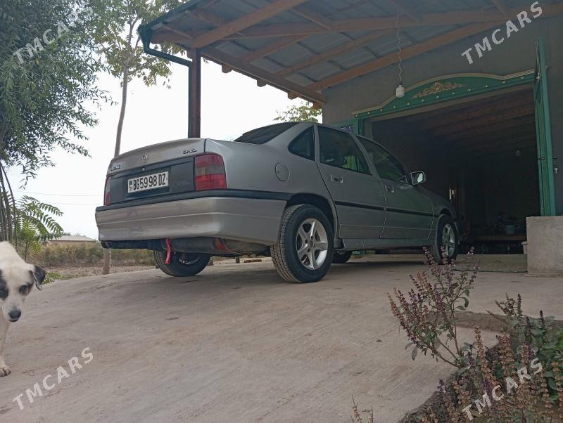 Opel Vectra 1992 - 50 000 TMT - Шабатский этрап - img 3