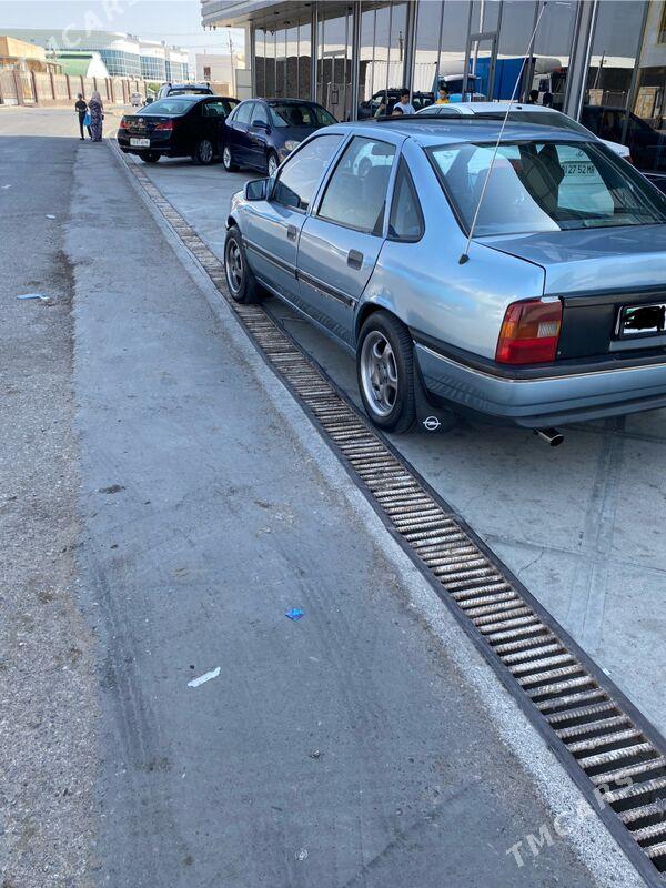 Opel Vectra 1990 - 36 000 TMT - Мары - img 6