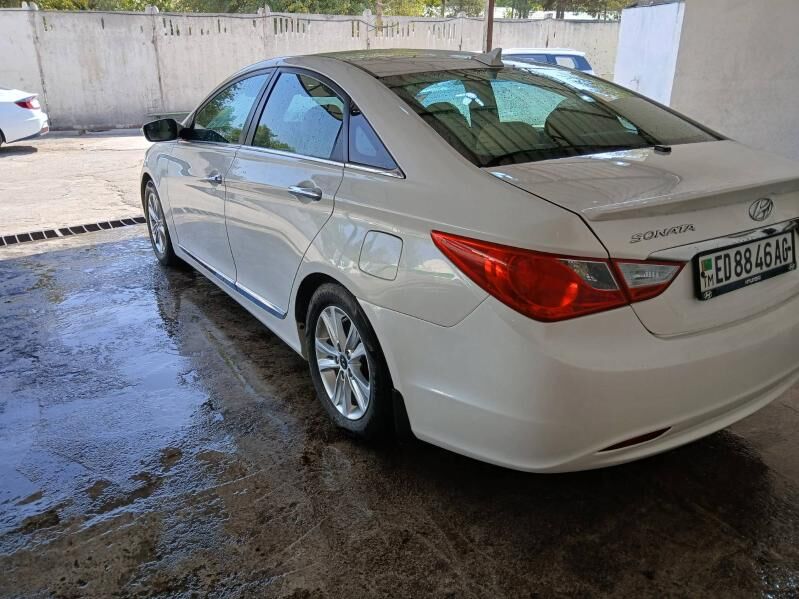 Hyundai Sonata 2010 - 160 000 TMT - Мир 3 - img 5