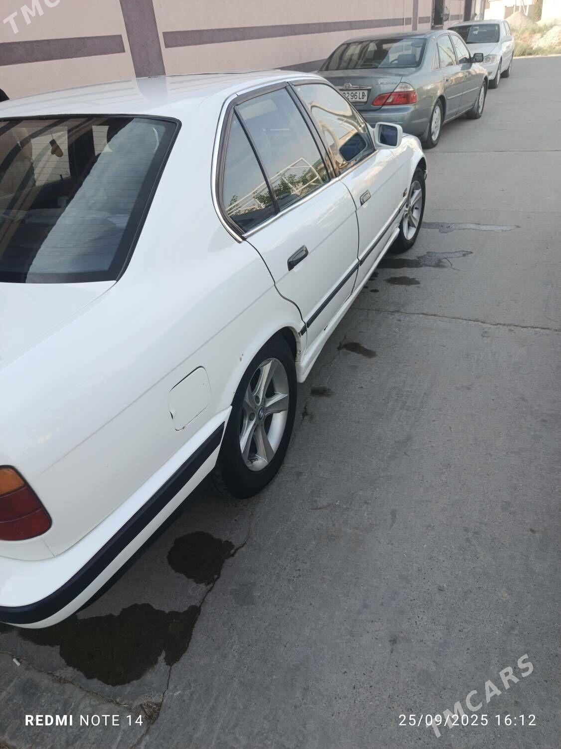 BMW 520 1990 - 70 000 TMT - Туркменабат - img 2