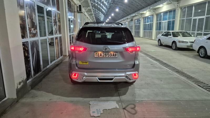 Toyota Highlander 2014 - 370 000 TMT - Гёкдепе - img 4