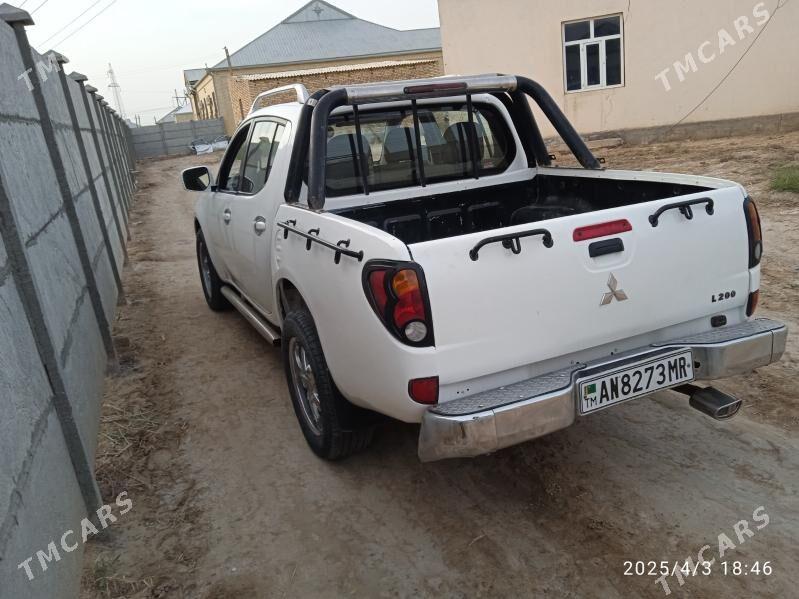 Mitsubishi L200 2007 - 100 000 TMT - Baýramaly - img 2