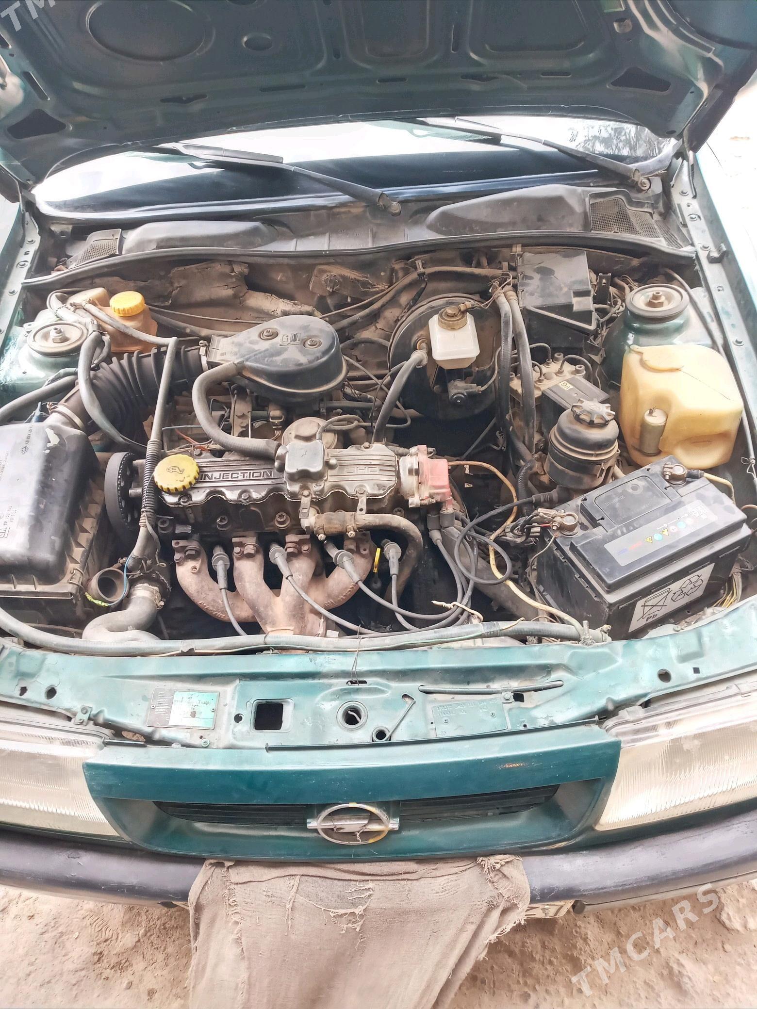 Opel Vectra 1990 - 30 000 TMT - Болдумсаз - img 4
