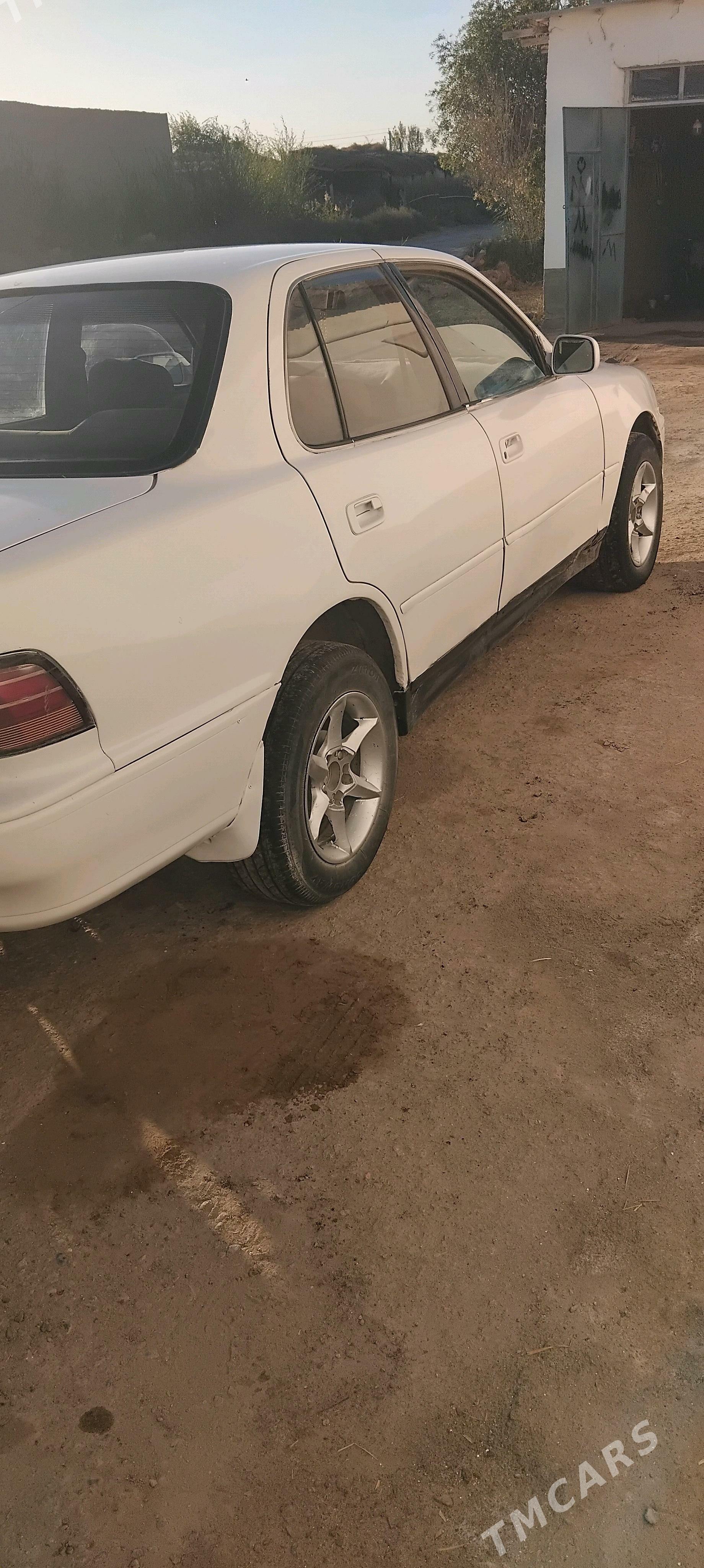 Toyota Camry 1993 - 50 000 TMT - Болдумсаз - img 7
