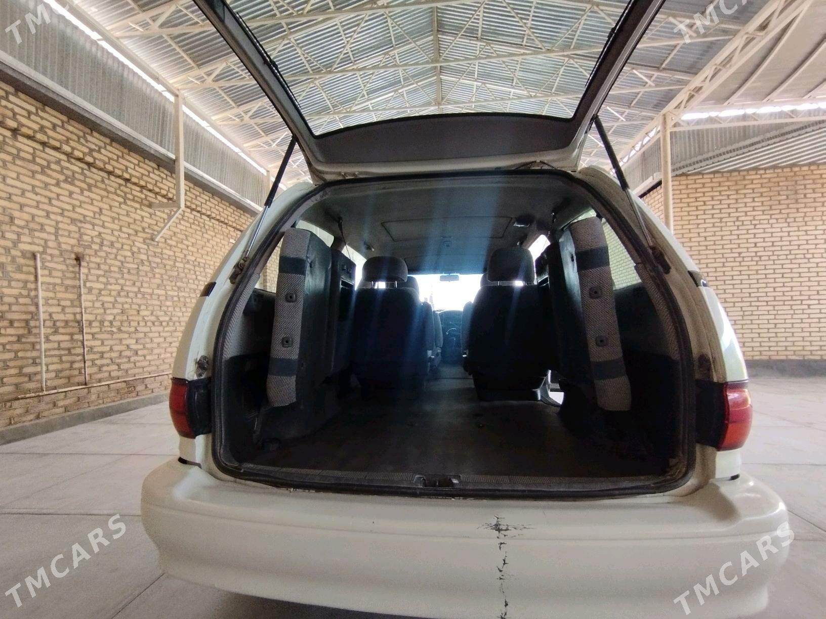 Toyota Previa 1995 - 100 000 TMT - Sakarçäge - img 9