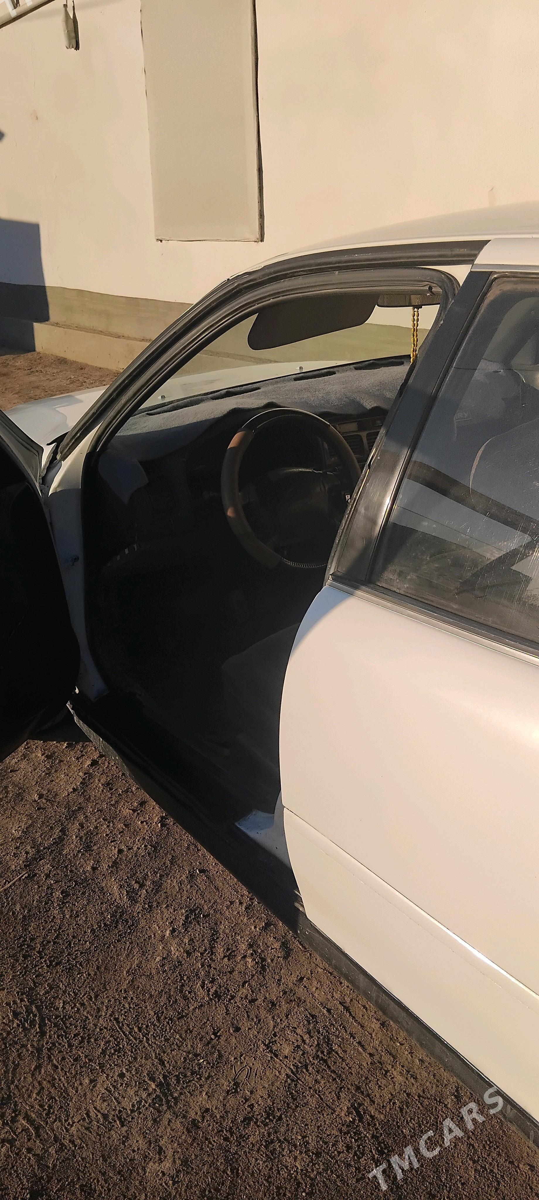Toyota Camry 1993 - 50 000 TMT - Болдумсаз - img 8