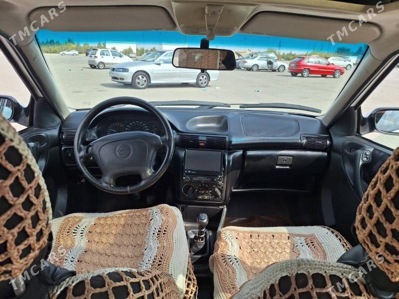 Opel Astra 1995 - 42 000 TMT - Дашогуз - img 4