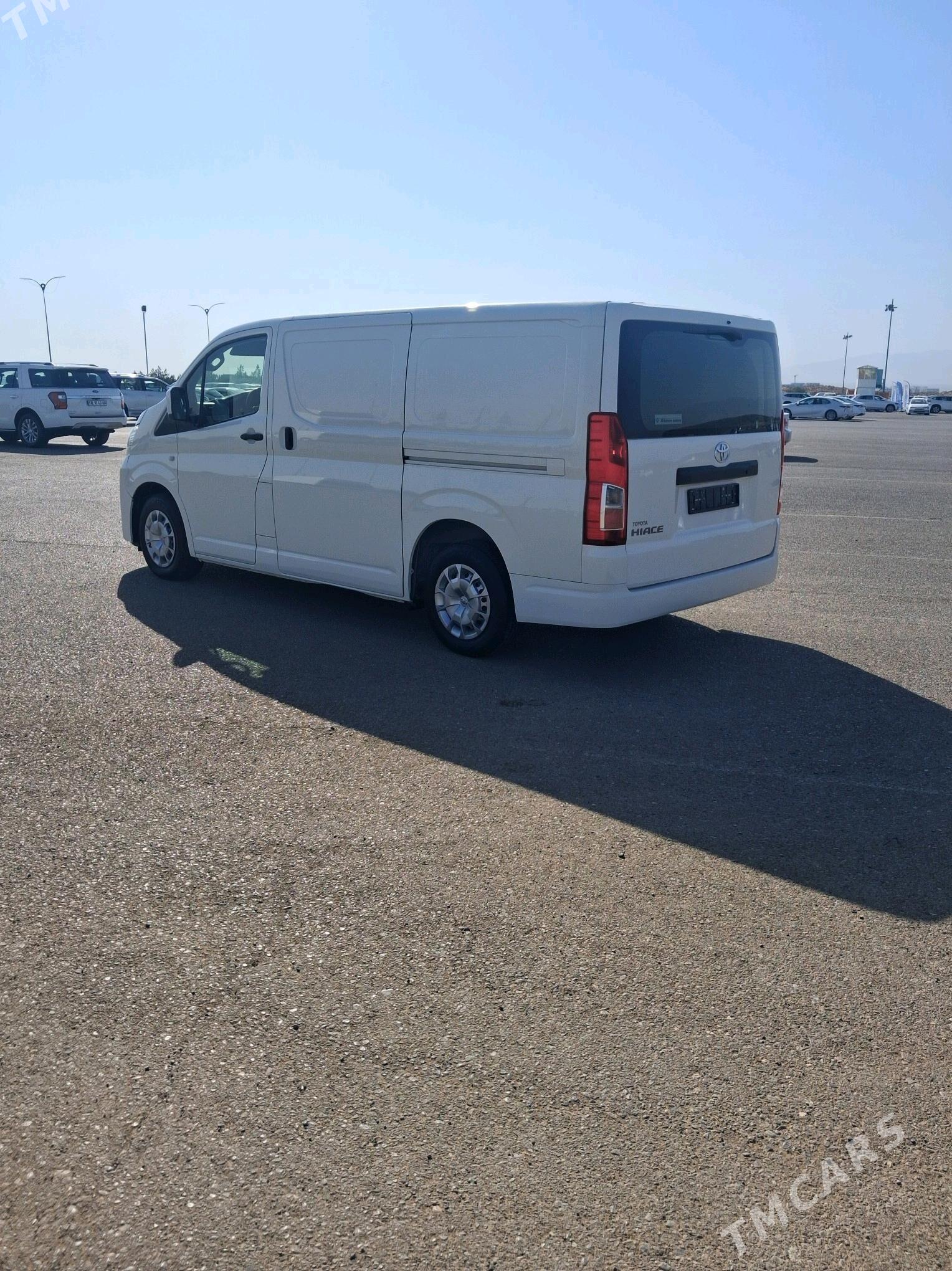 Toyota Hiace 2021 - 480 000 TMT - Ашхабад - img 2