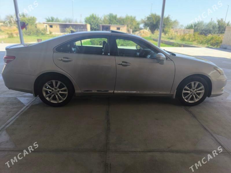 Lexus ES 350 2010 - 240 000 TMT - Мургап - img 2