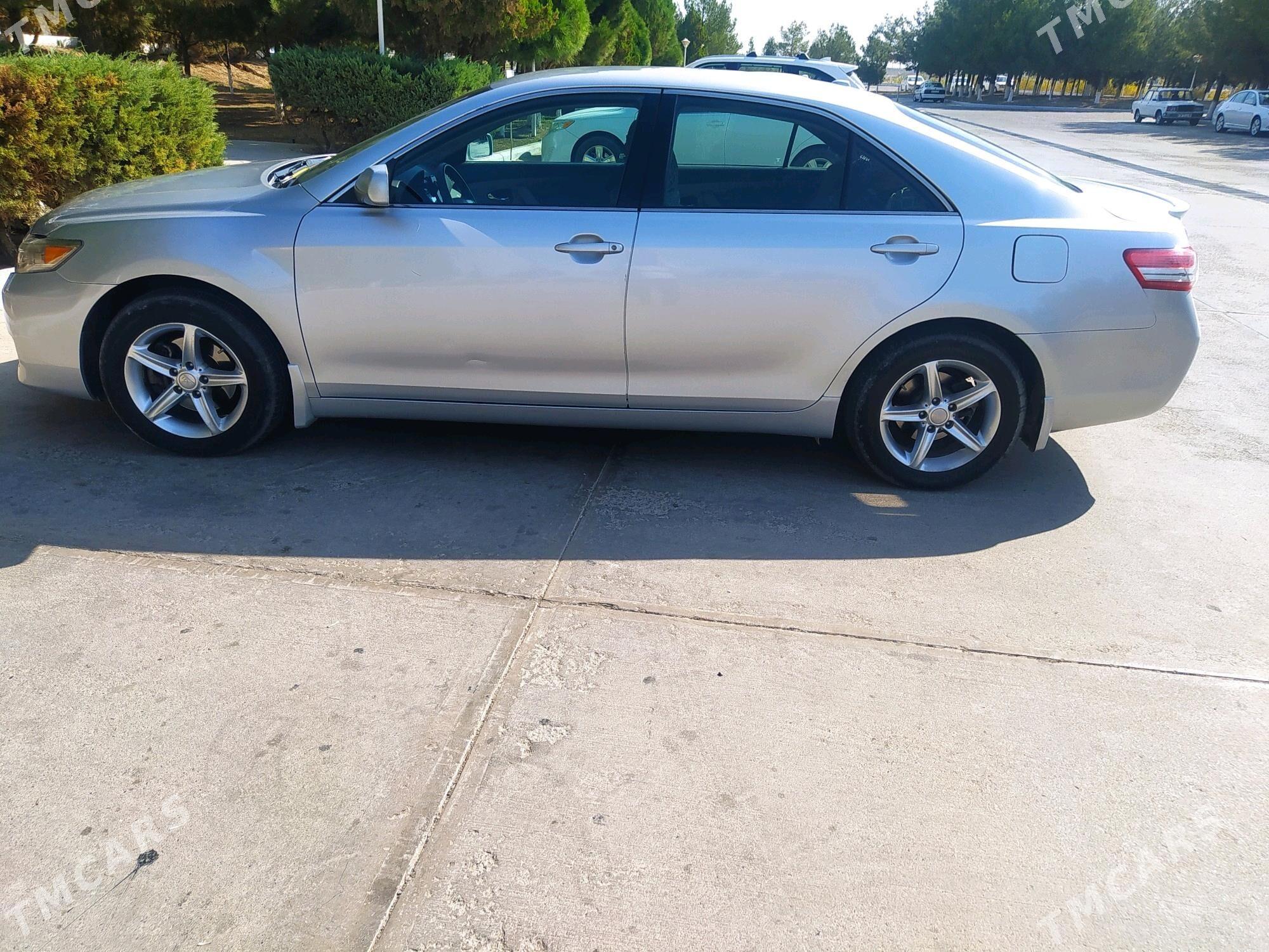 Toyota Camry 2010 - 180 000 TMT - Мары - img 4