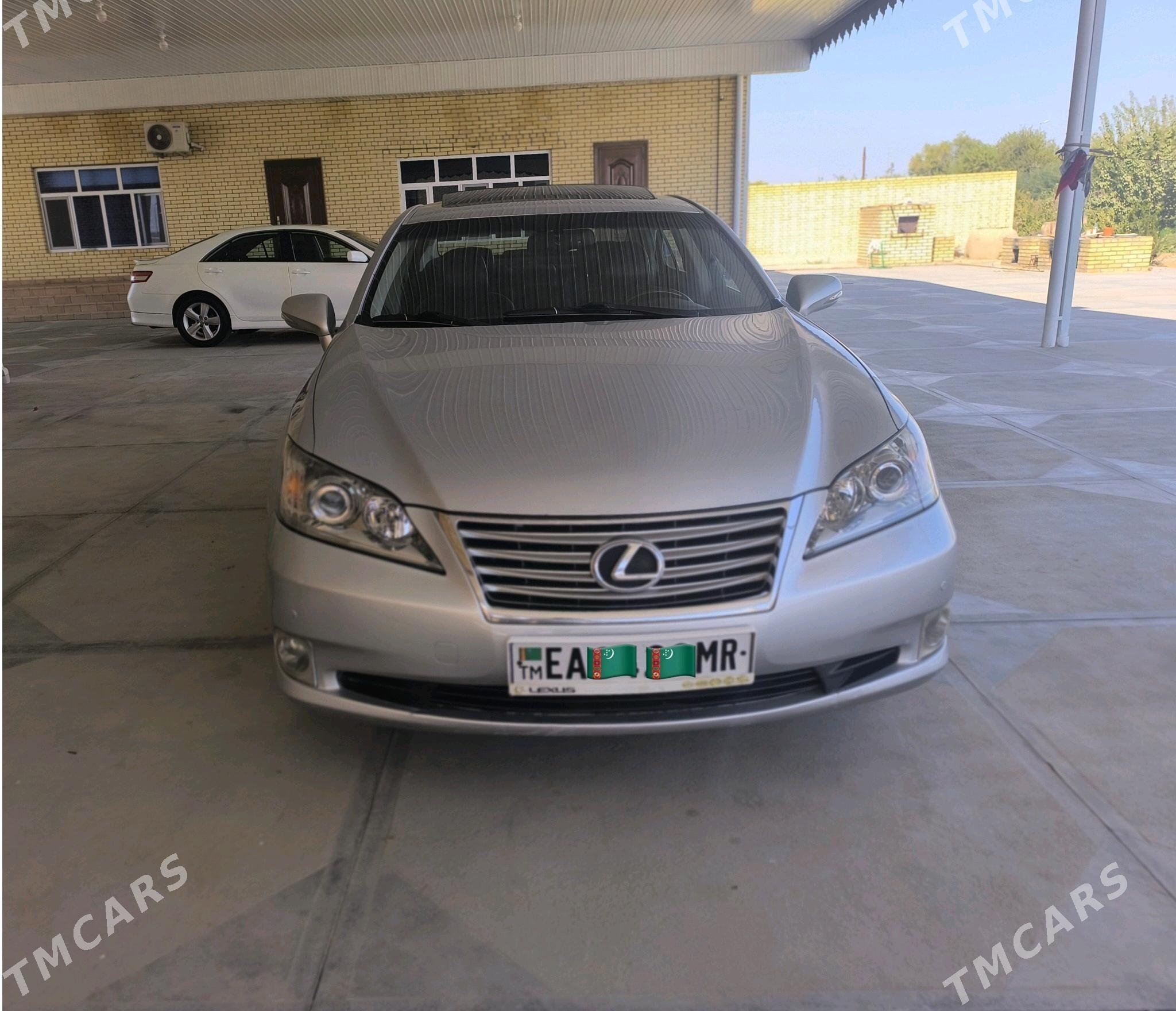 Lexus ES 350 2010 - 240 000 TMT - Мургап - img 4