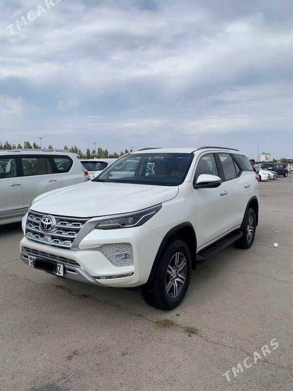 Toyota Fortuner 2022 - 580 000 TMT - Daşoguz - img 2