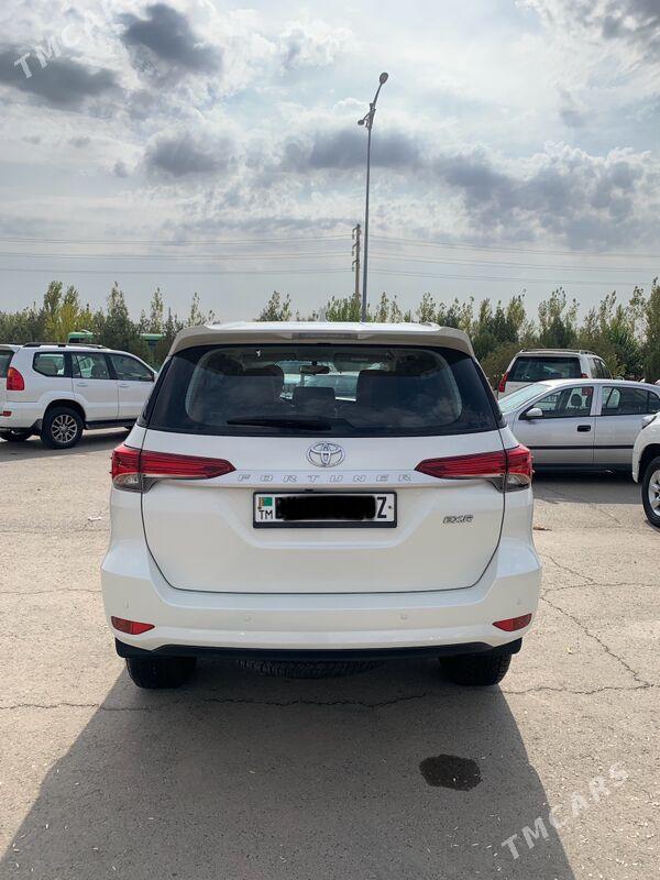 Toyota Fortuner 2022 - 580 000 TMT - Daşoguz - img 6