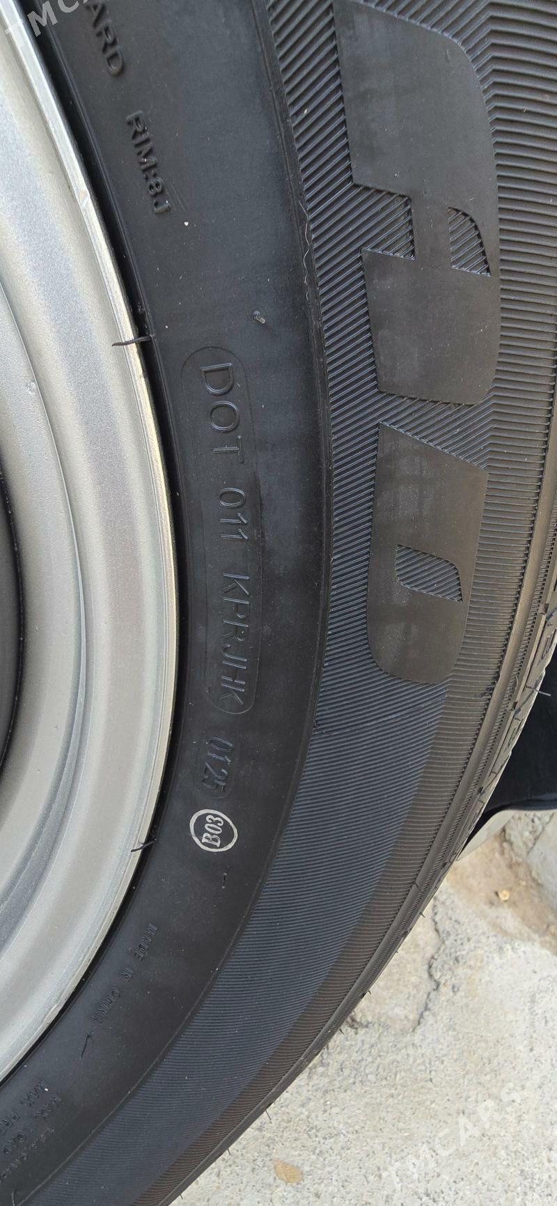 Ford Explorer 2022 - 320 000 TMT - Бедев - img 9