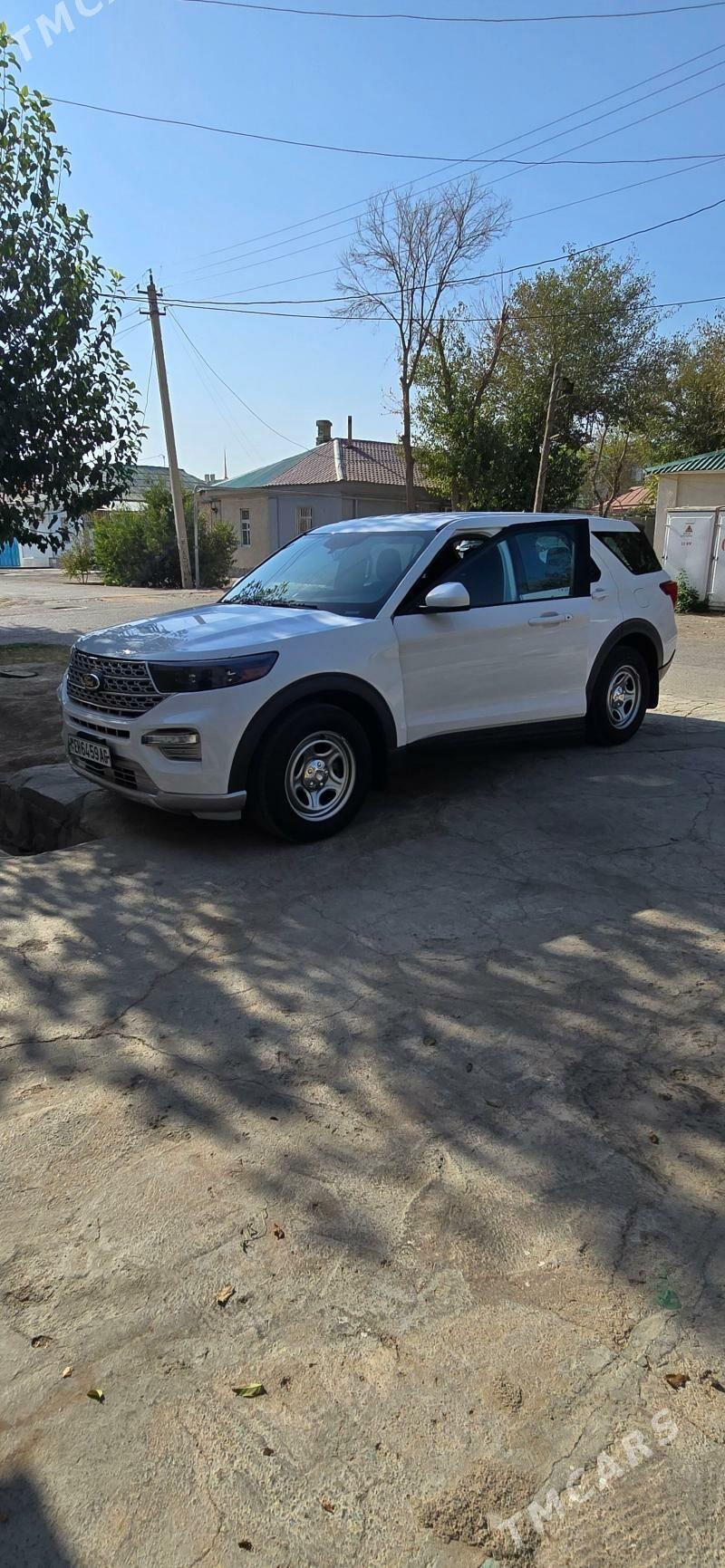 Ford Explorer 2022 - 320 000 TMT - Бедев - img 7