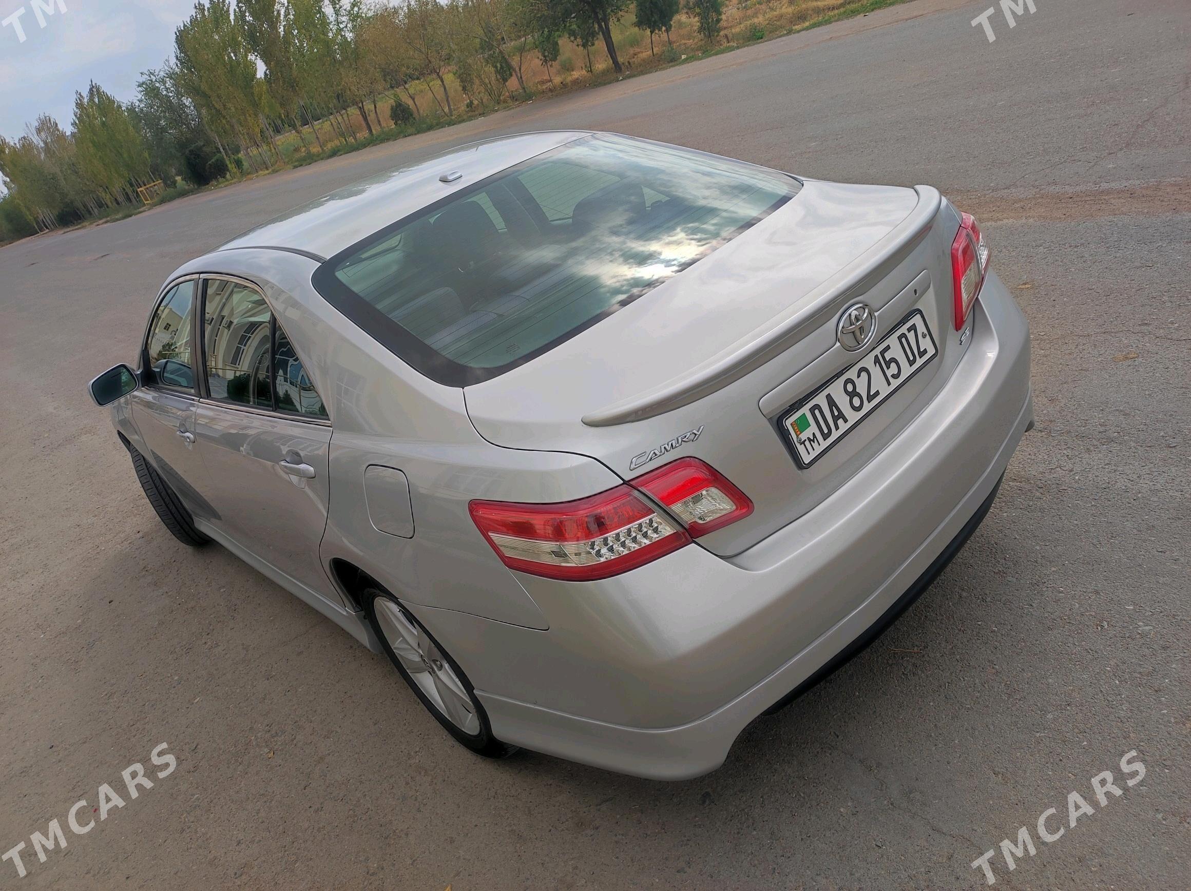 Toyota Camry 2011 - 240 000 TMT - Губадаг - img 3
