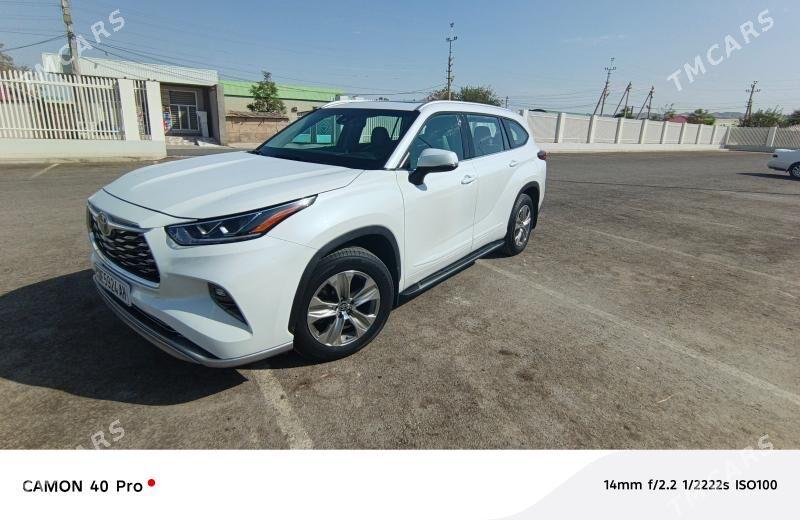 Toyota Highlander 2022 - 594 000 TMT - Ашхабад - img 4