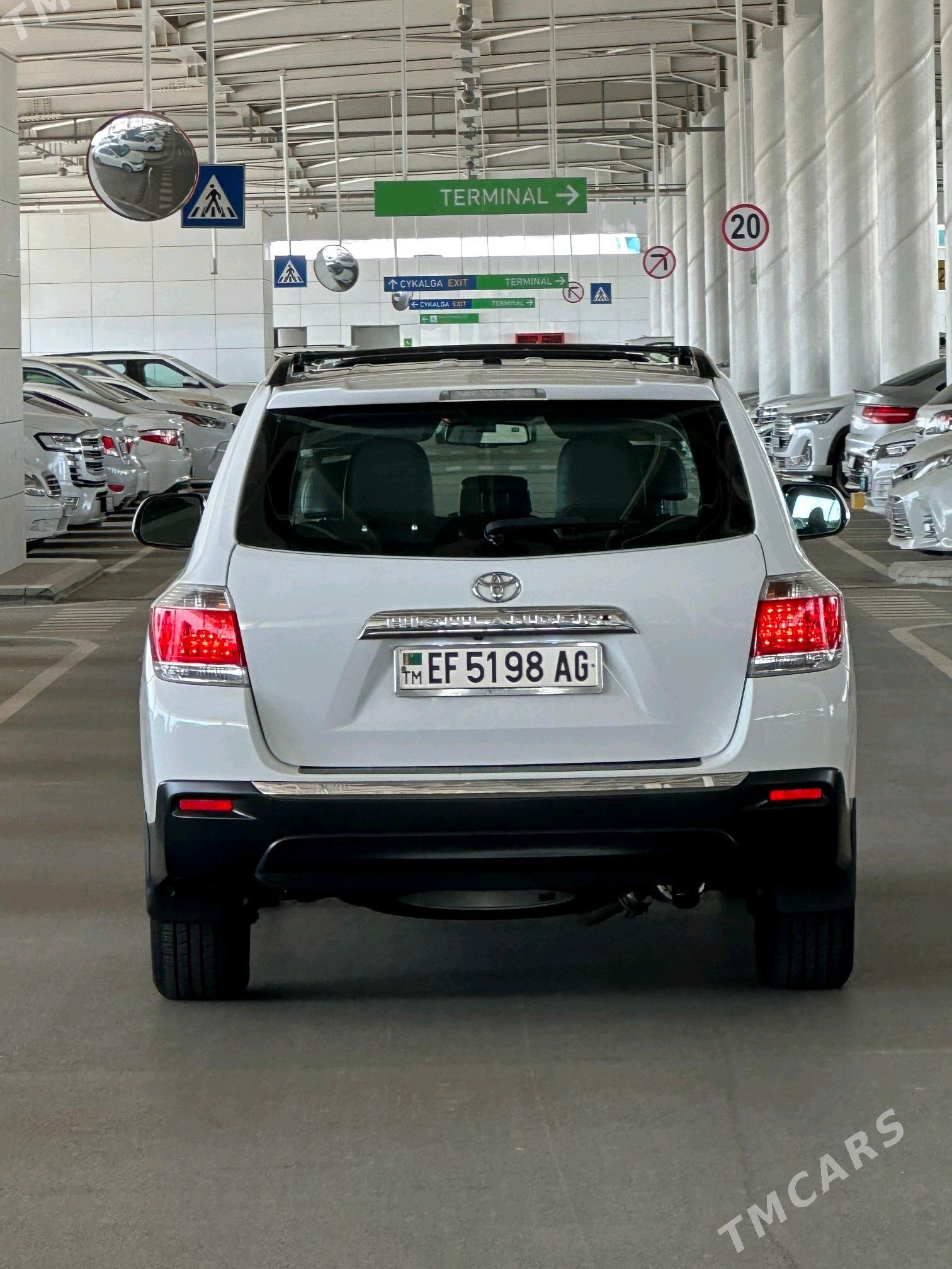 Toyota Highlander 2013 - 345 000 TMT - Aşgabat - img 9