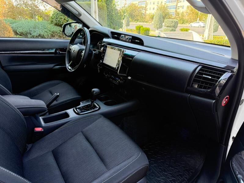 Toyota Hilux 2022 - 598 000 TMT - Ашхабад - img 8