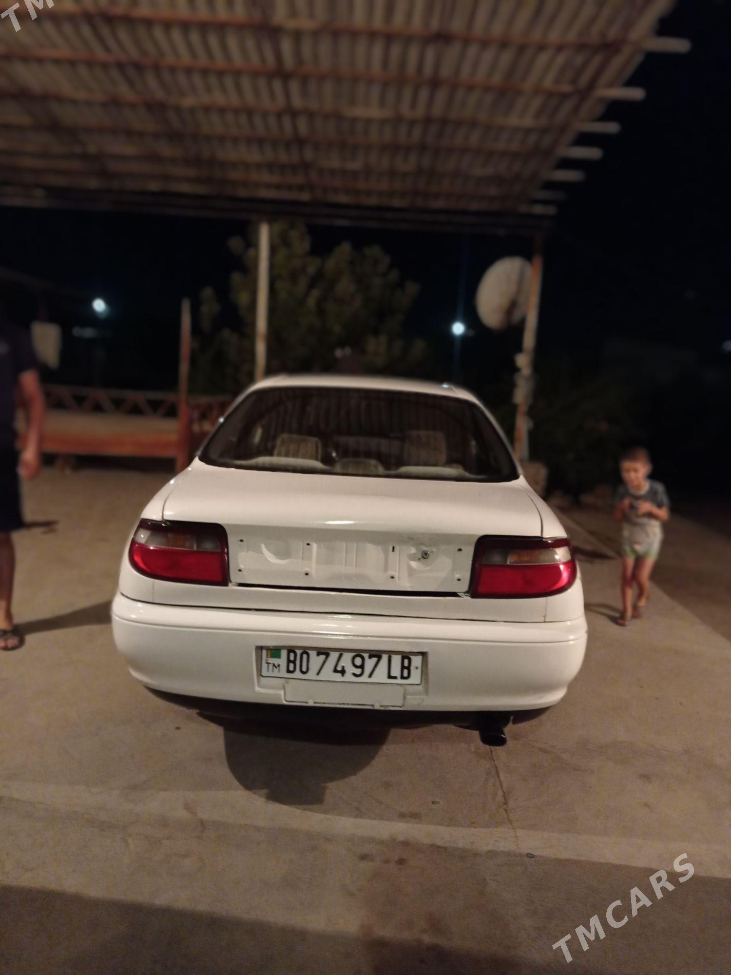 Toyota Carina 1993 - 60 000 TMT - Сакар - img 2