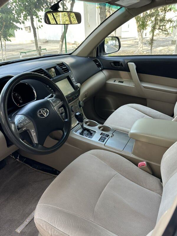 Toyota Highlander 2011 - 340 000 TMT - Aşgabat - img 2