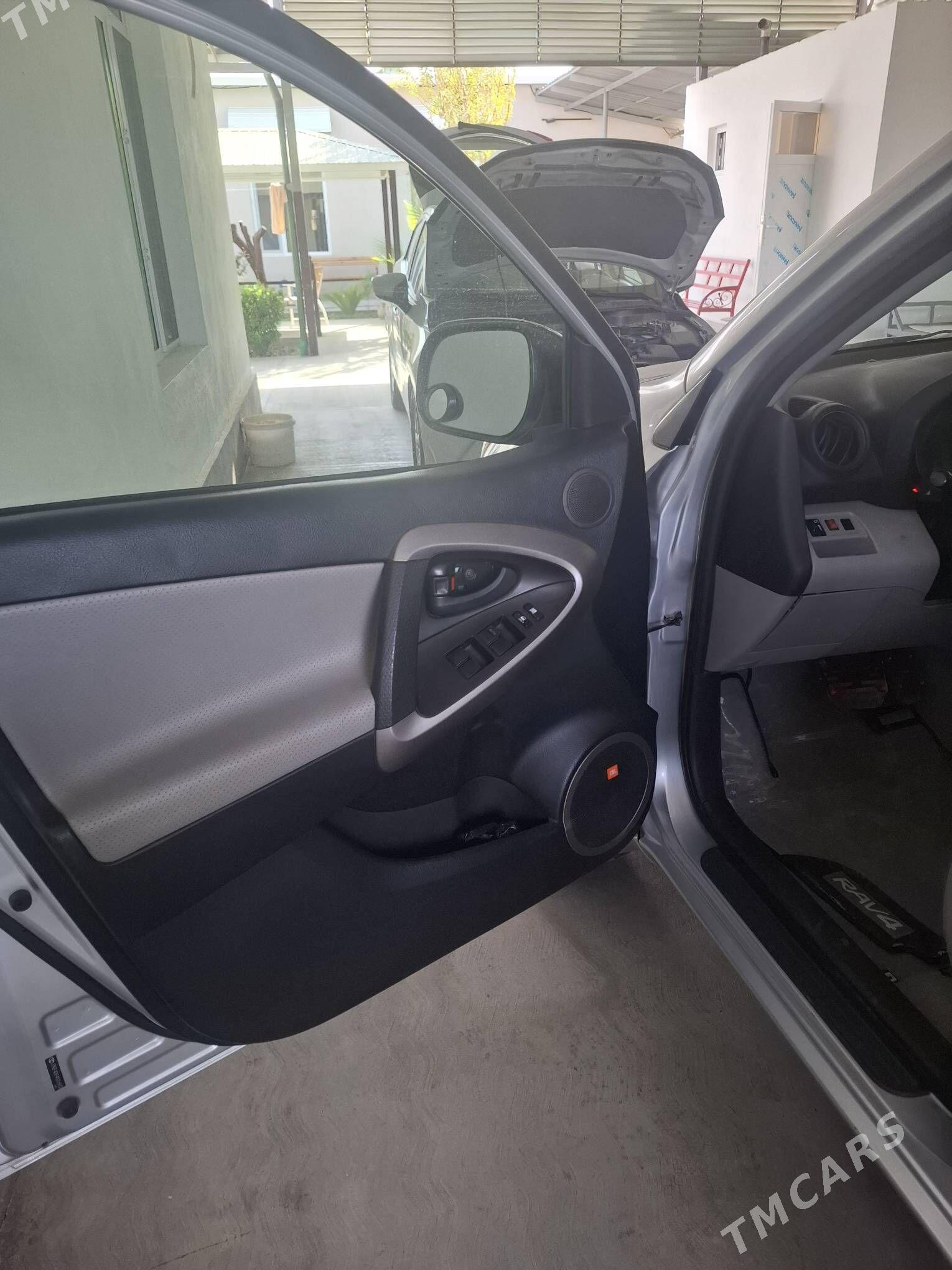Toyota RAV4 2010 - 217 000 TMT - Aşgabat - img 2