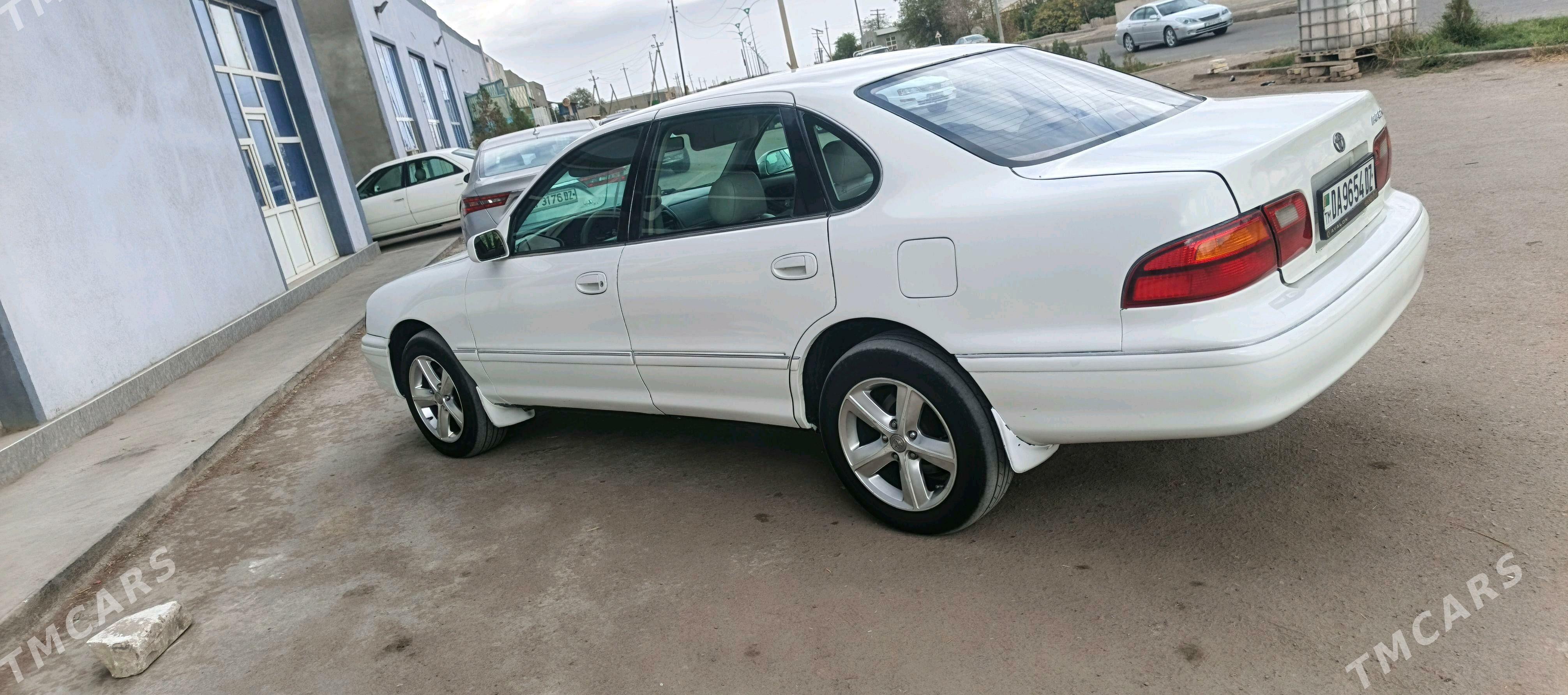 Toyota Avalon 1999 - 140 000 TMT - Губадаг - img 4