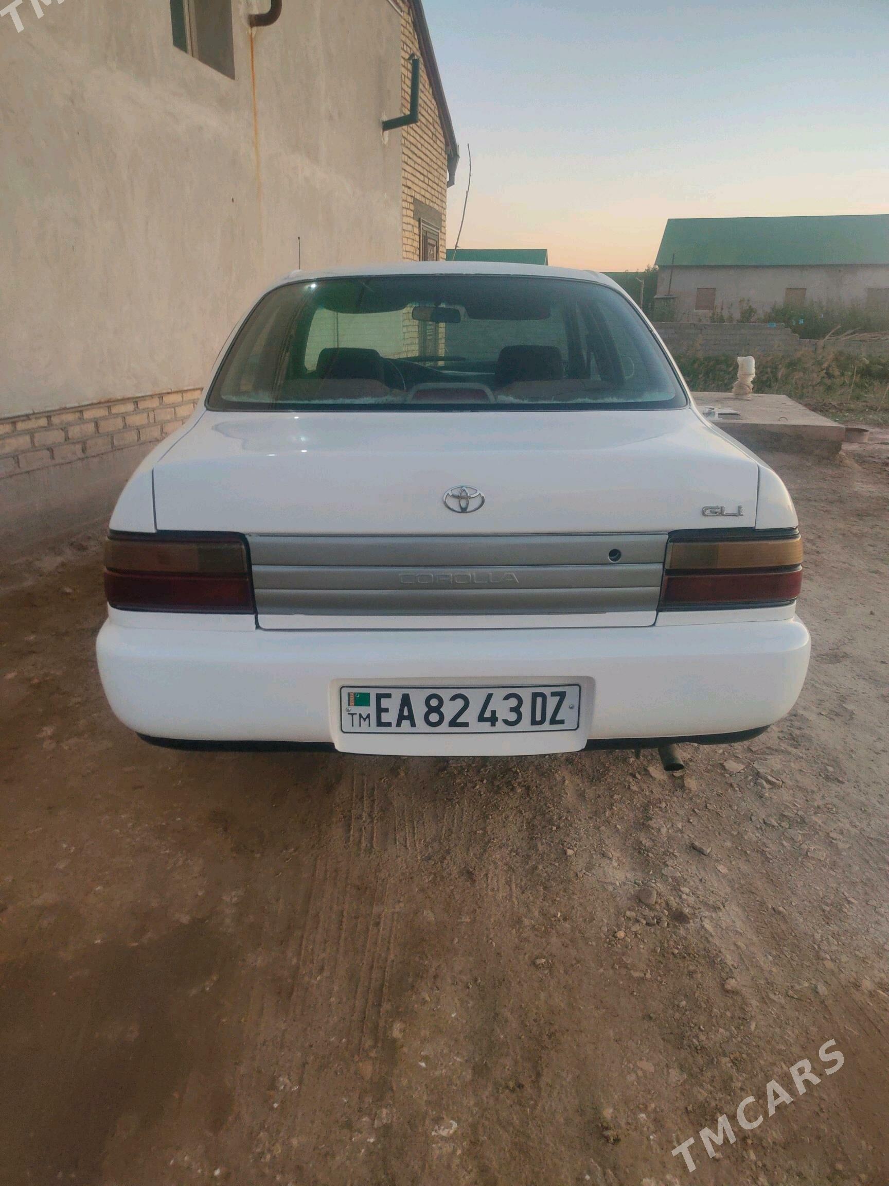 Toyota Corolla 1994 - 66 000 TMT - Köneürgenç - img 6