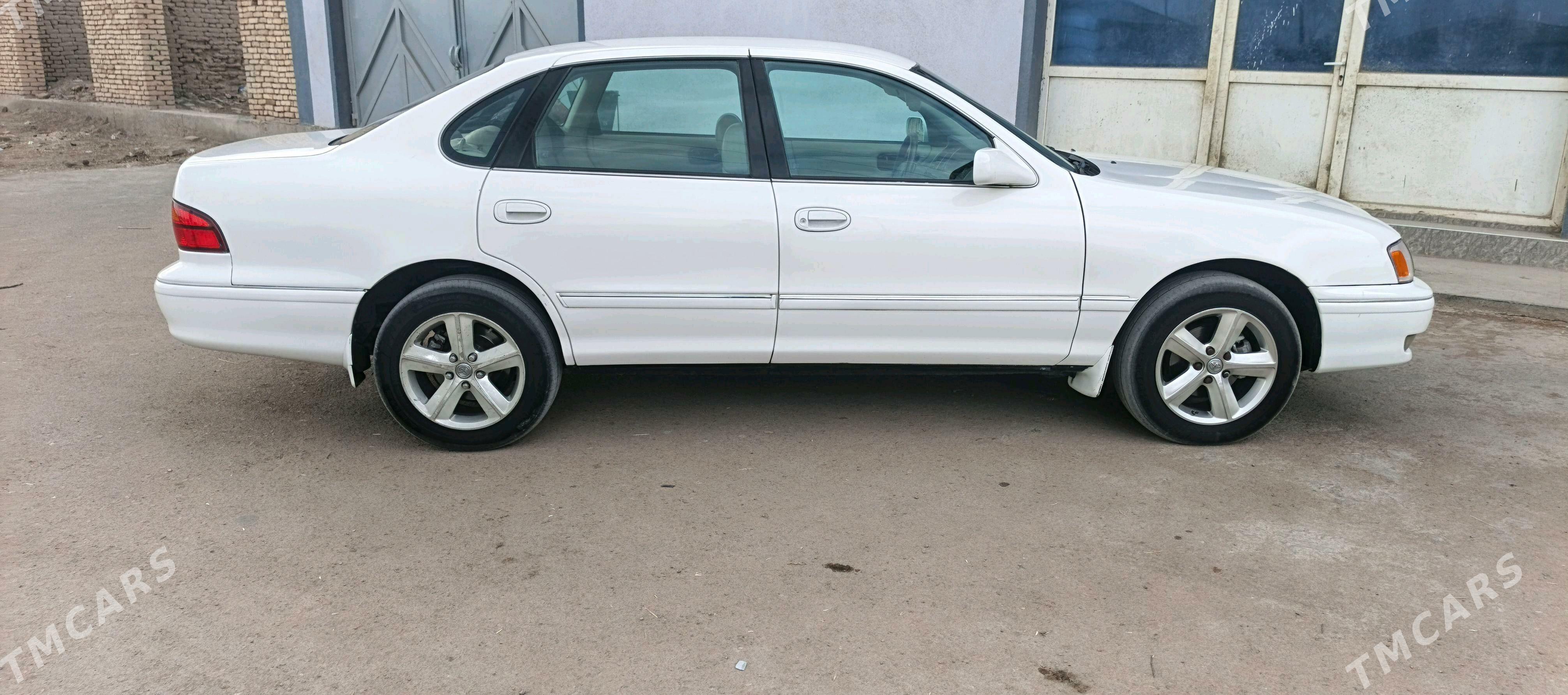 Toyota Avalon 1999 - 140 000 TMT - Губадаг - img 2