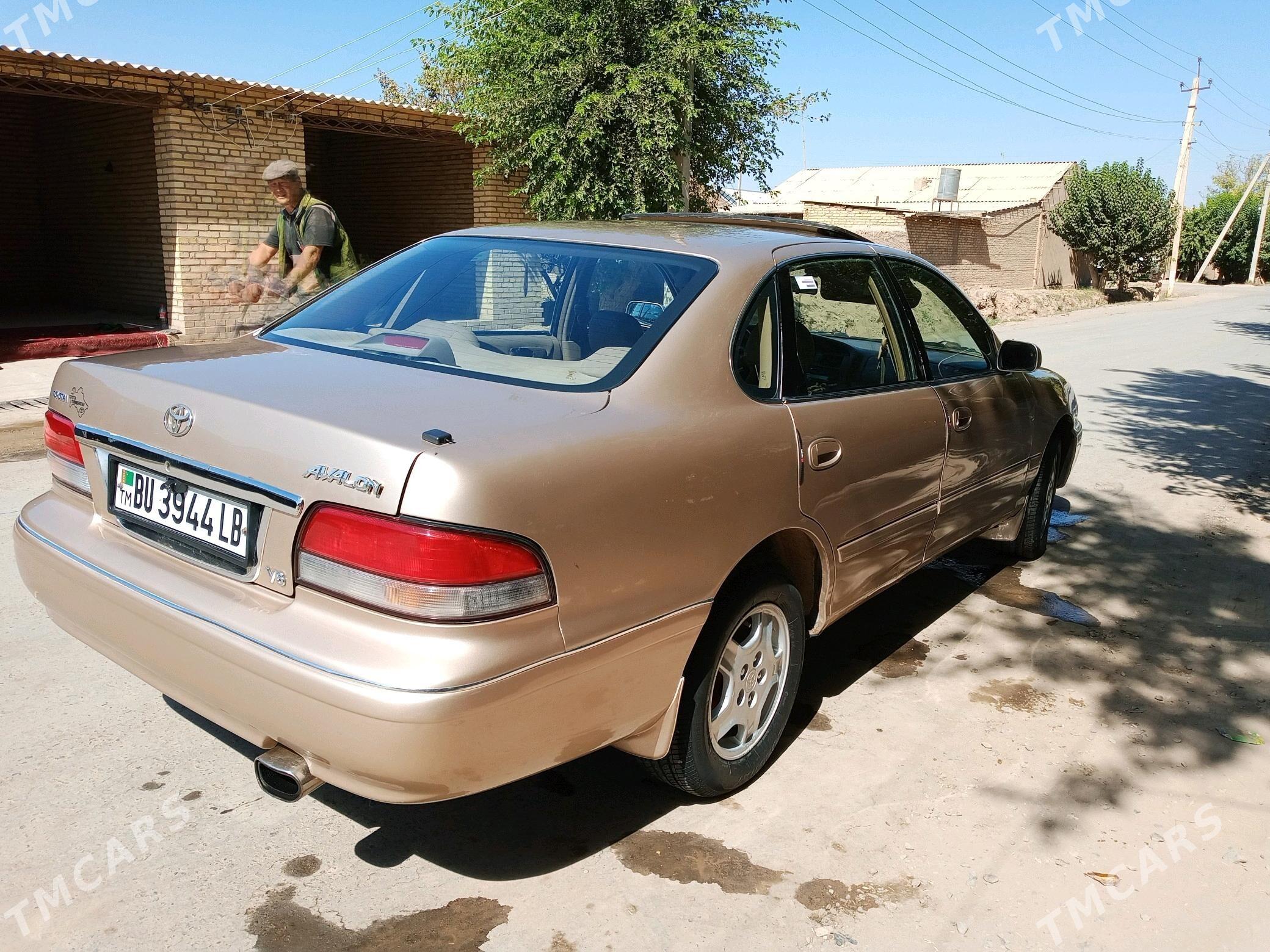 Toyota Avalon 1996 - 120 000 TMT - Халач - img 2