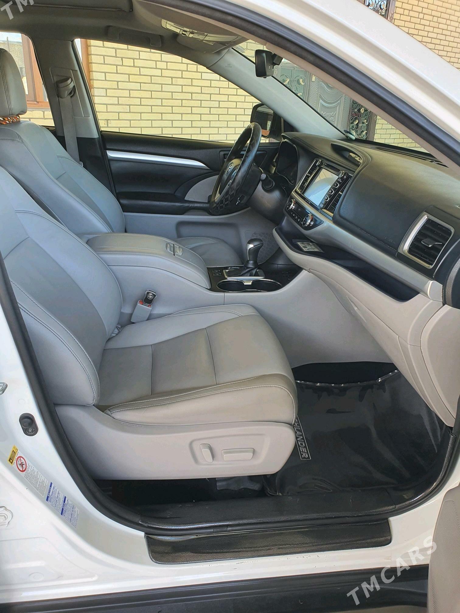 Toyota Highlander 2018 - 510 000 TMT - Мары - img 7