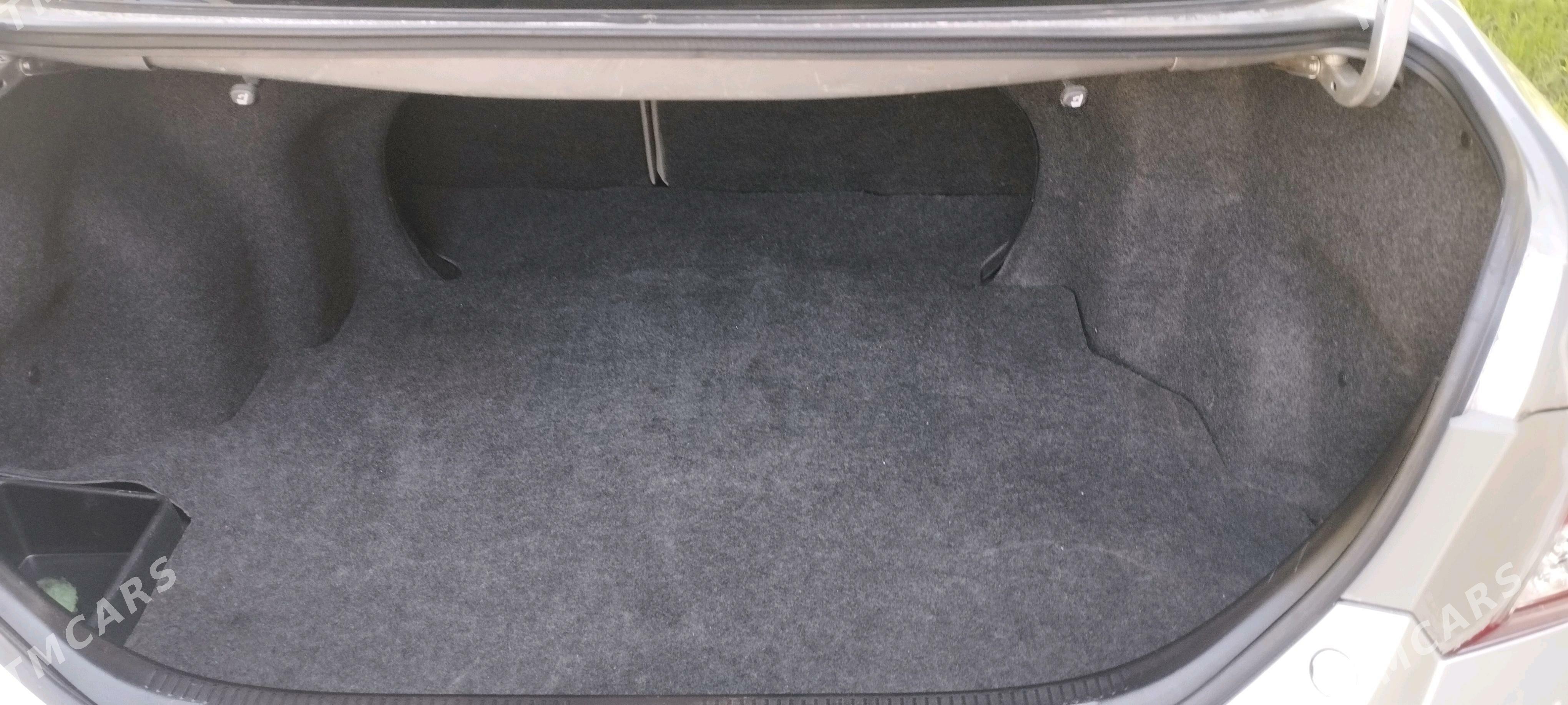 Toyota Camry 2010 - 180 000 TMT - Мары - img 6
