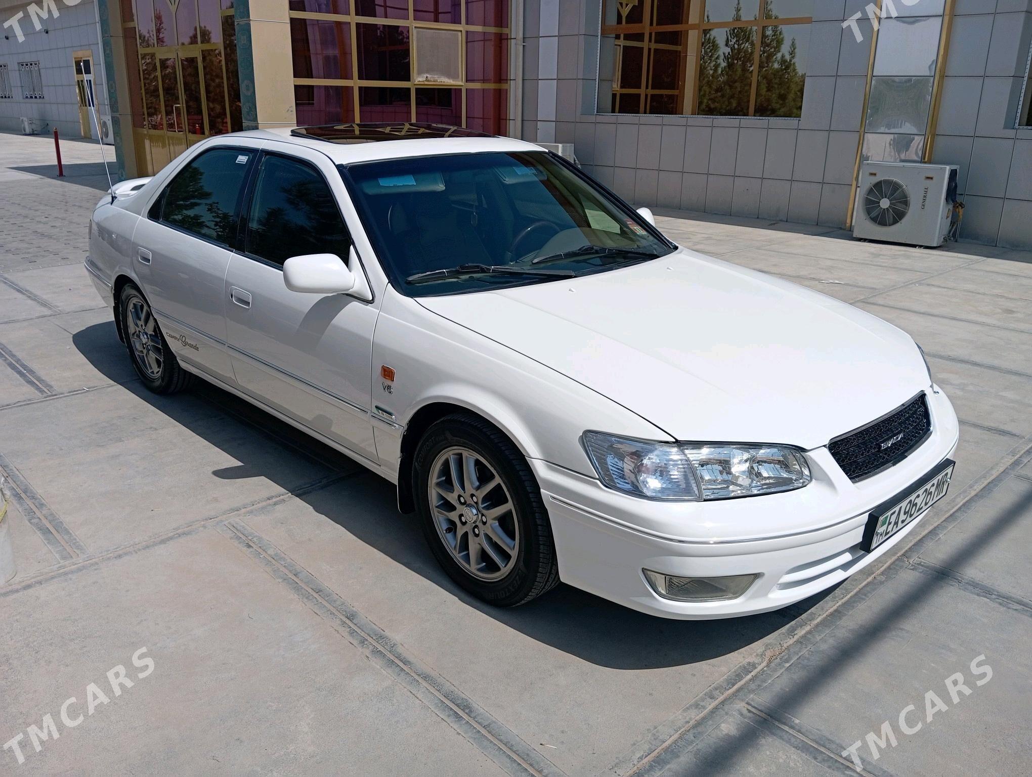 Toyota Camry 2000 - 178 000 TMT - Байрамали - img 9