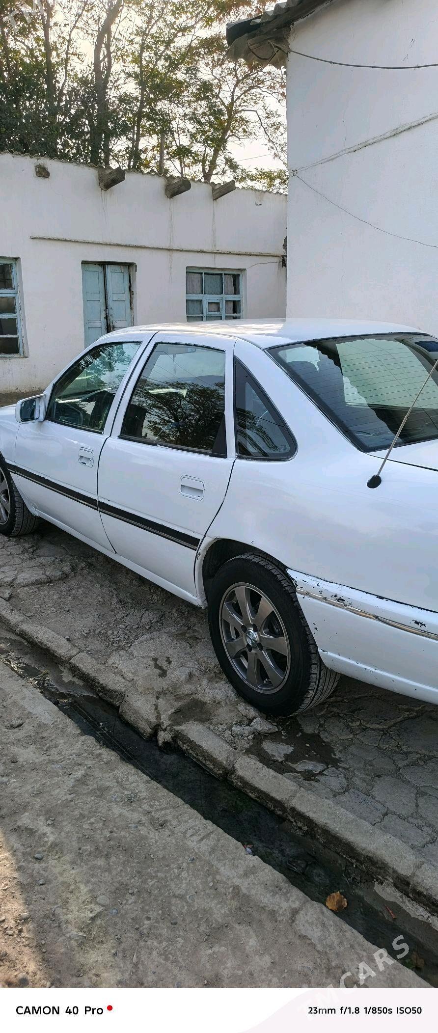 Opel Vectra 1991 - 29 000 TMT - Bäherden - img 3