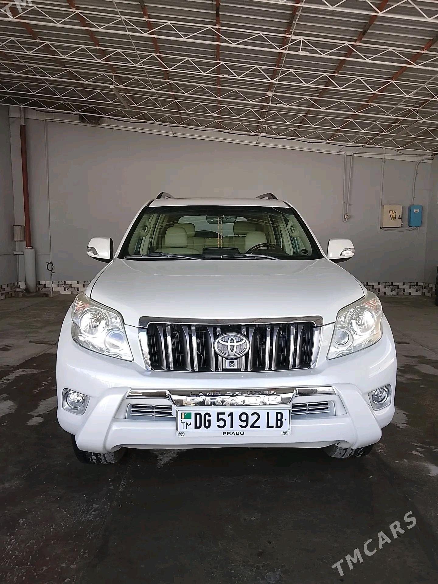 Toyota Land Cruiser Prado 2010 - 720 000 TMT - Чарджоу - img 8