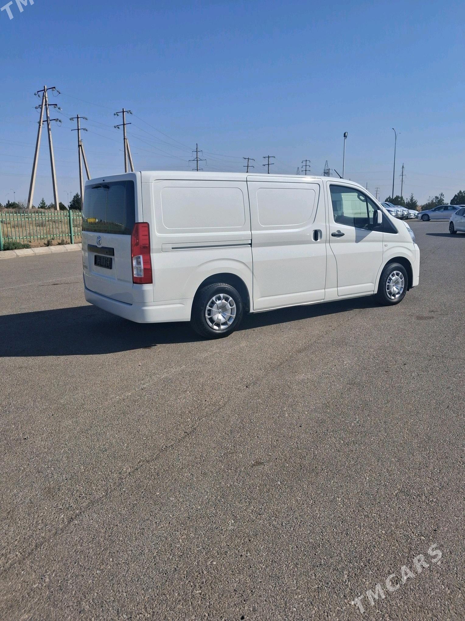 Toyota Hiace 2021 - 480 000 TMT - Ашхабад - img 4