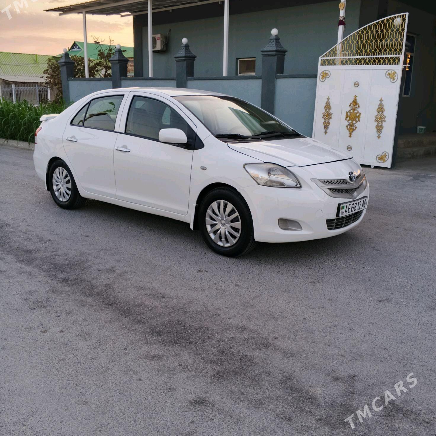 Toyota Yaris 2013 - 130 000 TMT - Aşgabat - img 4
