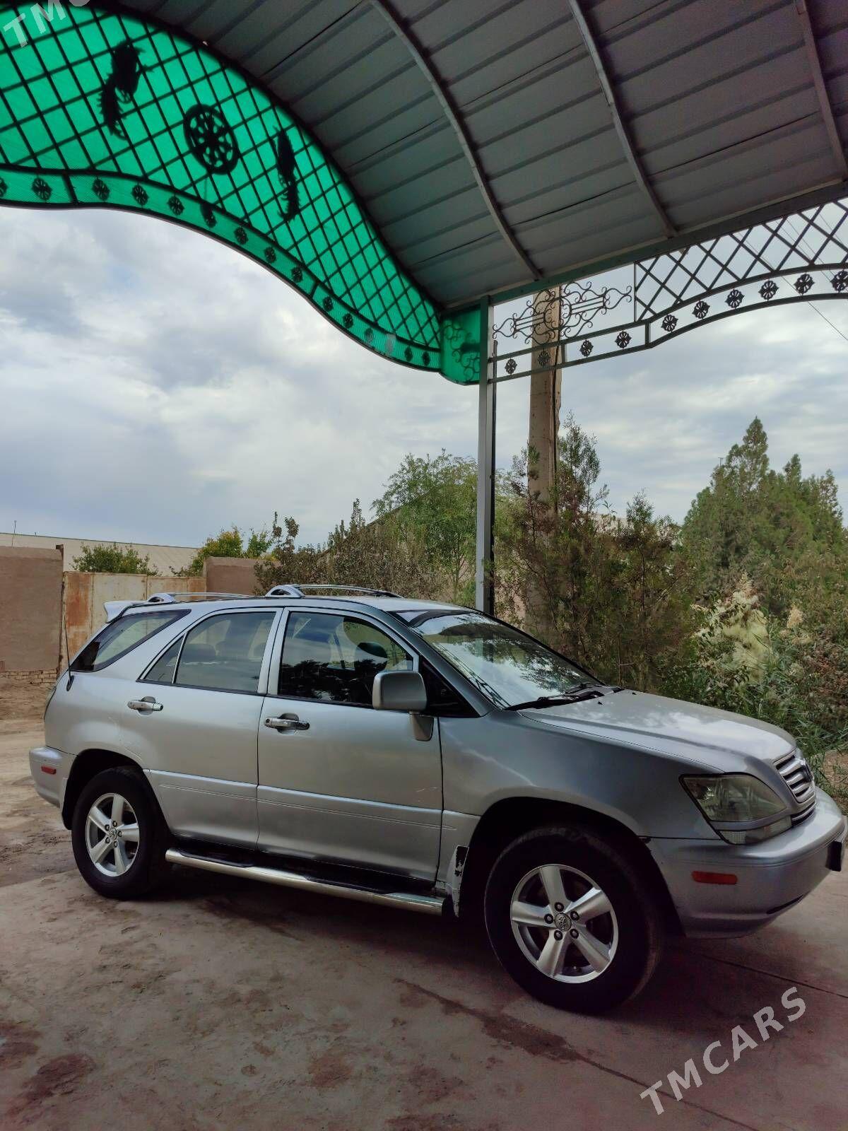 Lexus RX 300 2000 - 160 000 TMT - Гурбансолтан Едже - img 7