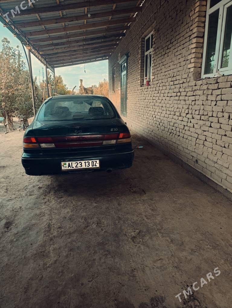 Infiniti I30 1997 - 25 000 TMT - Дашогуз - img 2
