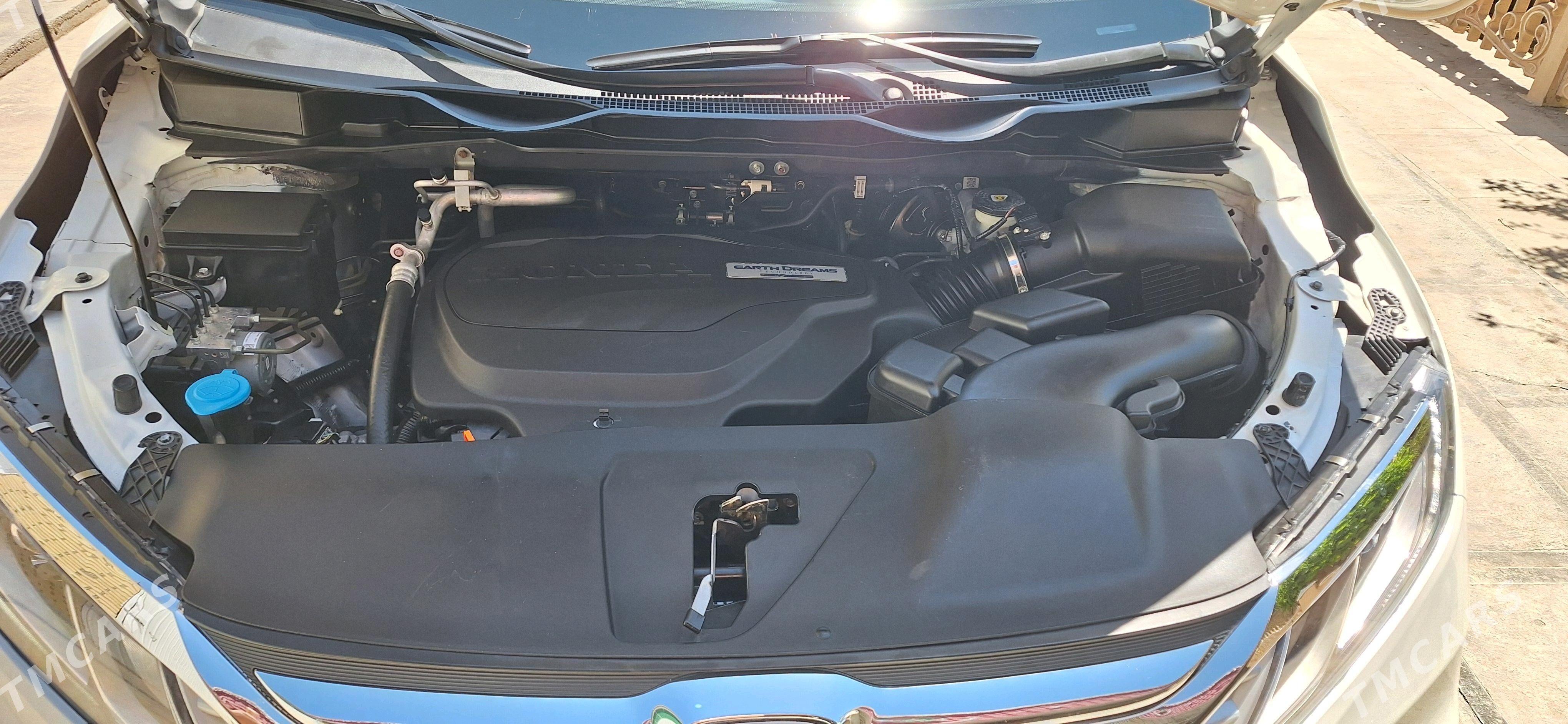 Honda Odyssey 2018 - 340 000 TMT - Мары - img 4