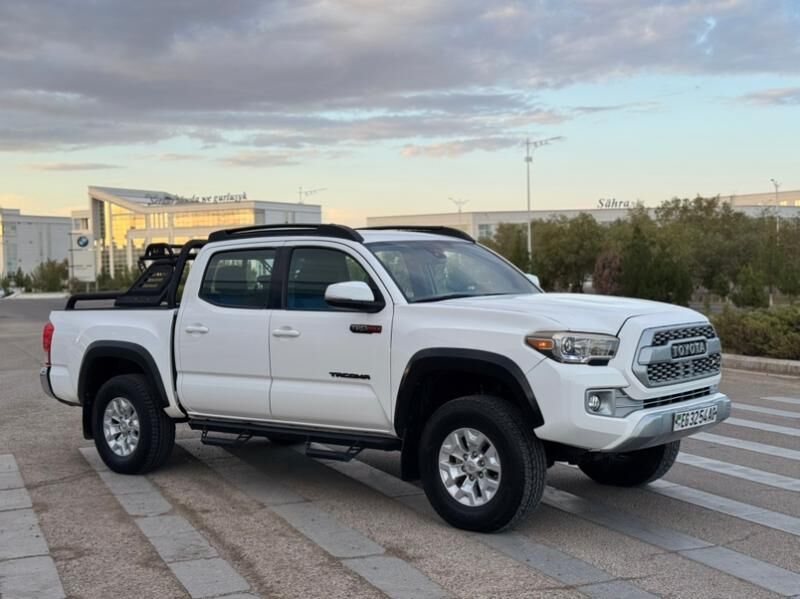 Toyota Tacoma 2021 - 295 000 TMT - Aşgabat - img 2