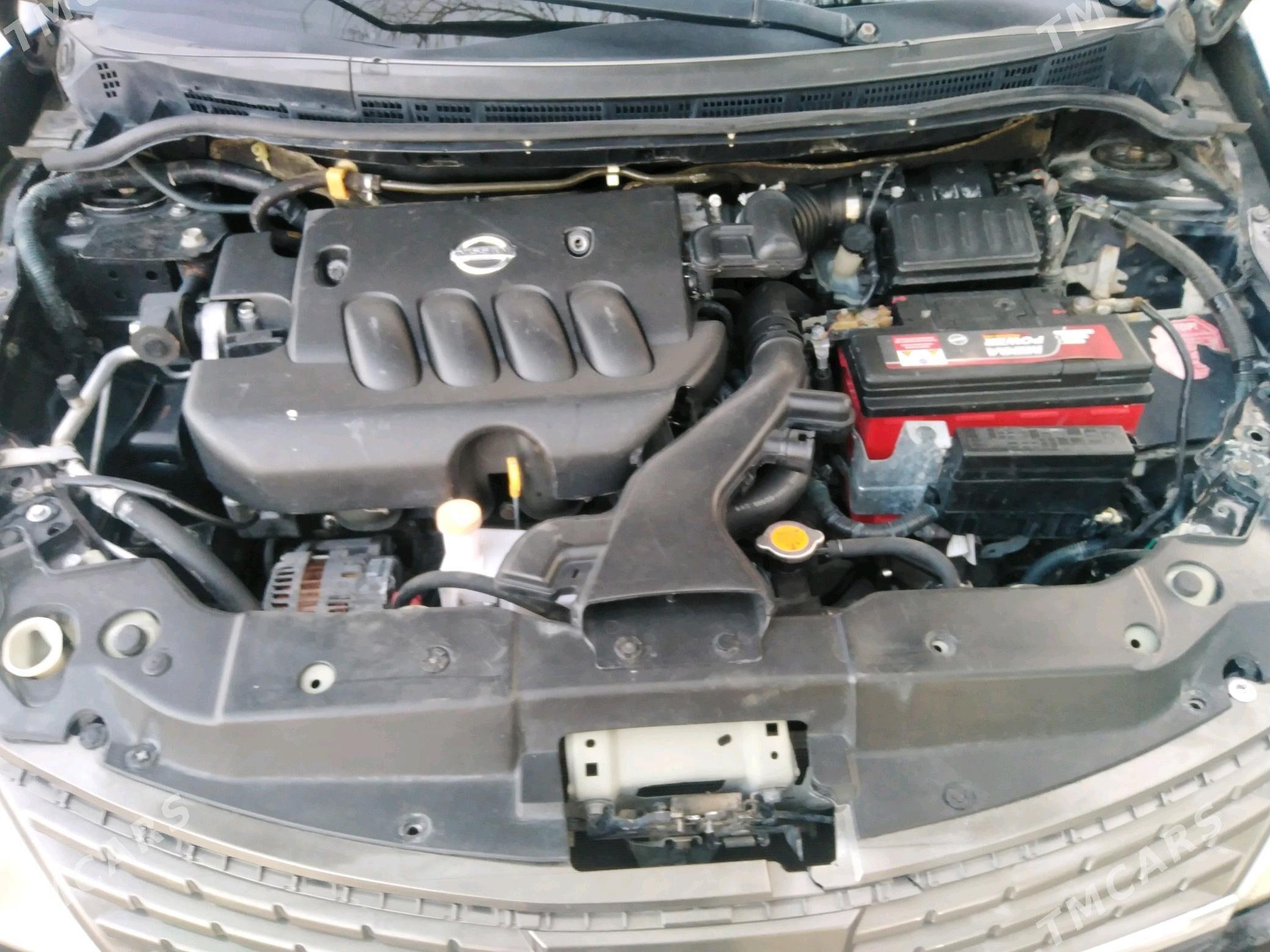 Nissan Versa 2010 - 96 000 TMT - Balkanabat - img 3