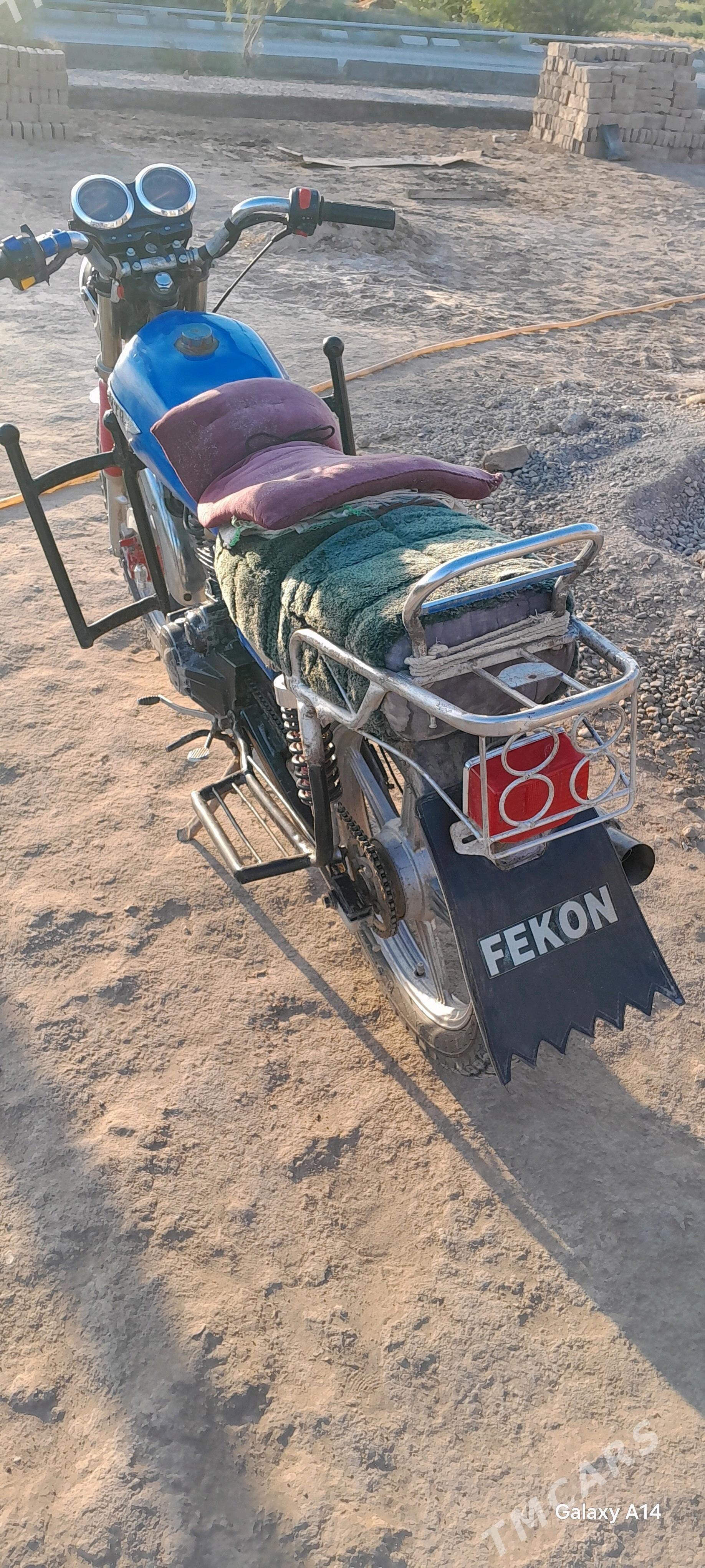 Fekon FK150-8G 2014 - 9 000 TMT - Ruhubelent etraby - img 3