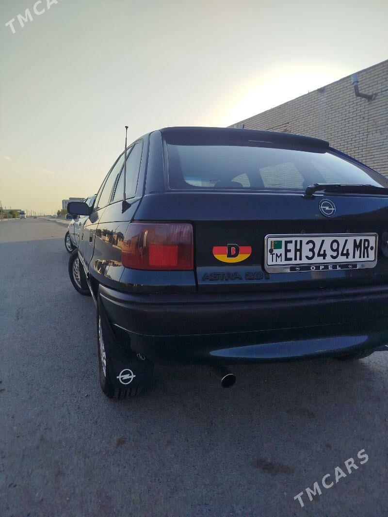 Opel Astra 1995 - 52 000 TMT - Мары - img 4