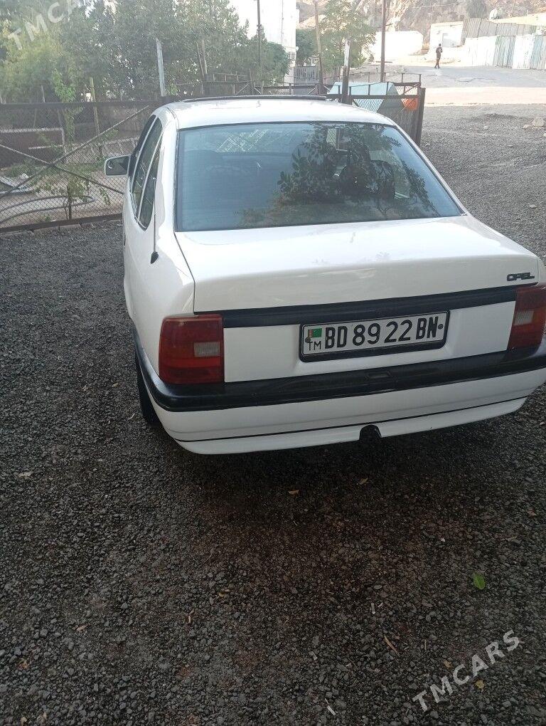 Opel Vectra 1990 - 39 000 TMT - Türkmenbaşy - img 4